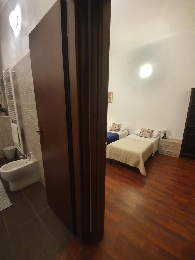 Arena Suite All Comforts - With Free Parking Garage Per Qualified Rate - Con Parcheggio Incluso Per Le Tariffe Qualificanti - Metro Verde Greenline Moscova Milano Eksteriør billede