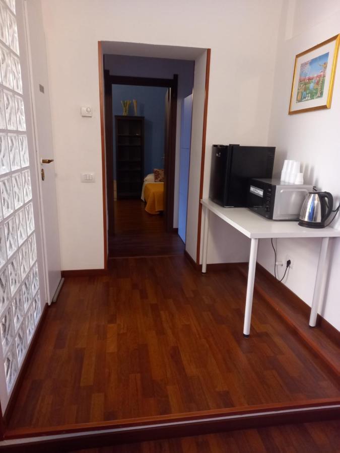 Arena Suite All Comforts - With Free Parking Garage Per Qualified Rate - Con Parcheggio Incluso Per Le Tariffe Qualificanti - Metro Verde Greenline Moscova Milano Eksteriør billede
